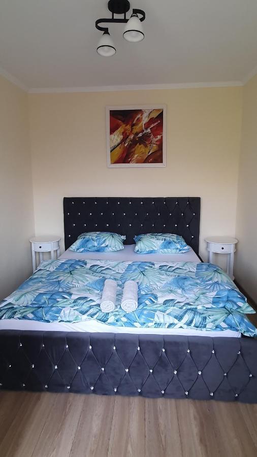 Apartament Estera Lägenhet Oradea Exteriör bild